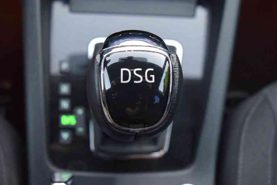 Škoda Octavia 2.0 TDI STYLE DSG LED NOVÉ ČR rv 2018 - foto 20