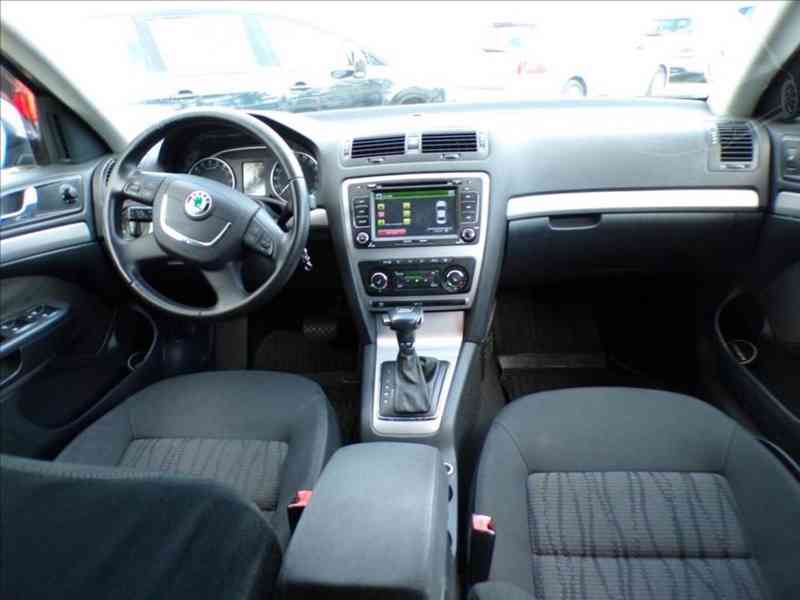 Škoda Octavia 1,9 TDI DSG - foto 5