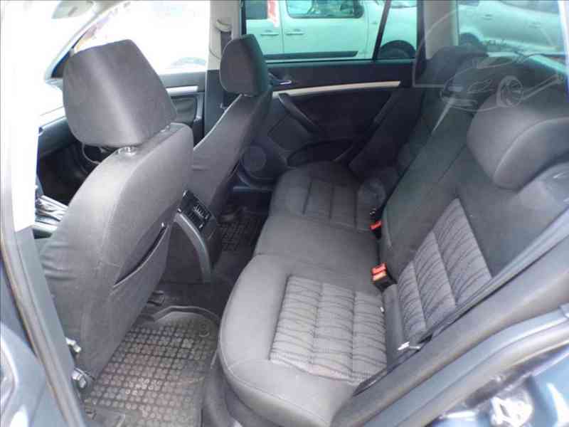 Škoda Octavia 1,9 TDI DSG - foto 8