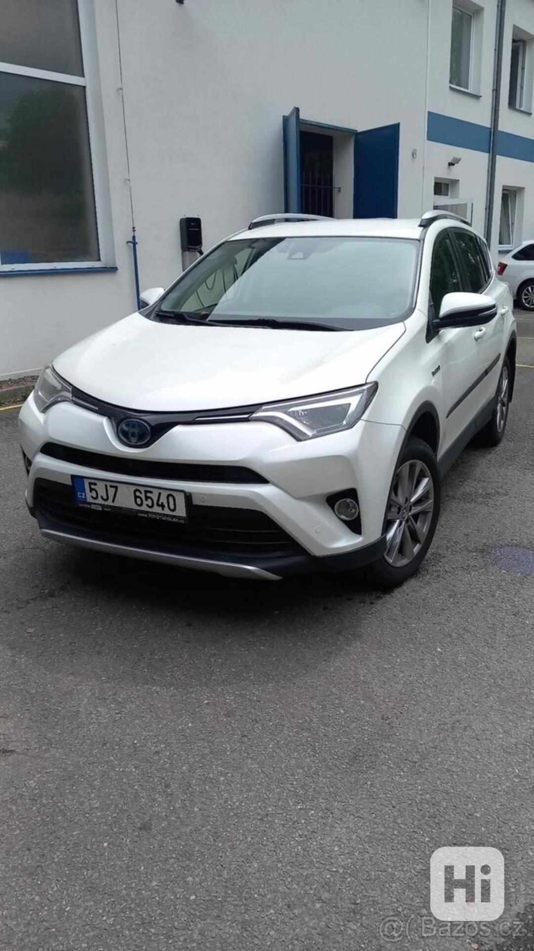 Toyota RAV4 2,5 - foto 1