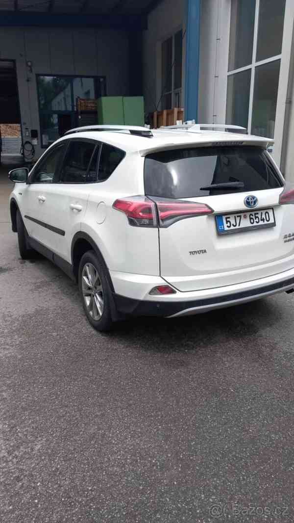 Toyota RAV4 2,5 - foto 9