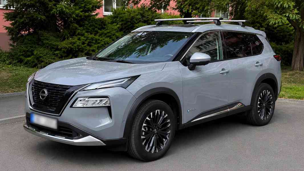 Přenechám operativní leasing Nissan X-Trail TEKNA 4WD 213k - foto 4