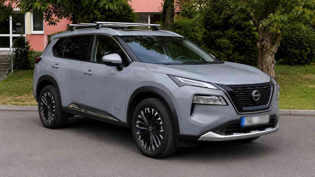 Přenechám operativní leasing Nissan X-Trail TEKNA 4WD 213k - foto 1