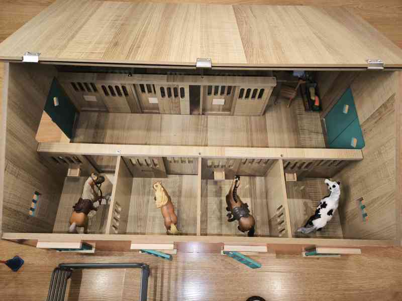 Dětská stáj Kids Globe - foto 4