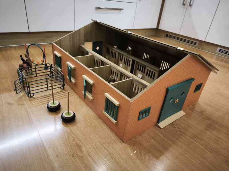 Dětská stáj Kids Globe - foto 5