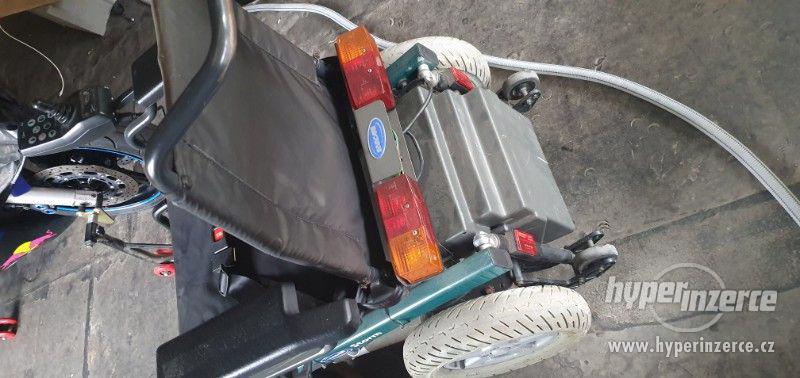 Invalidní vozík s joystickem - foto 3