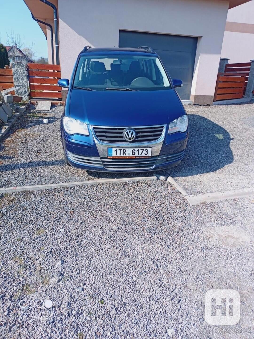 Volkswagen Touran 1,9   TDi - foto 1