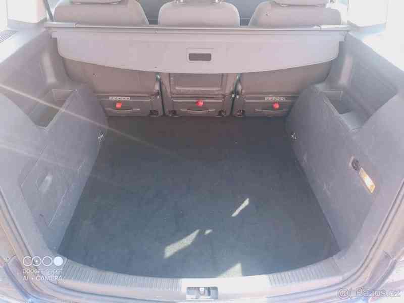 Volkswagen Touran 1,9   TDi - foto 13