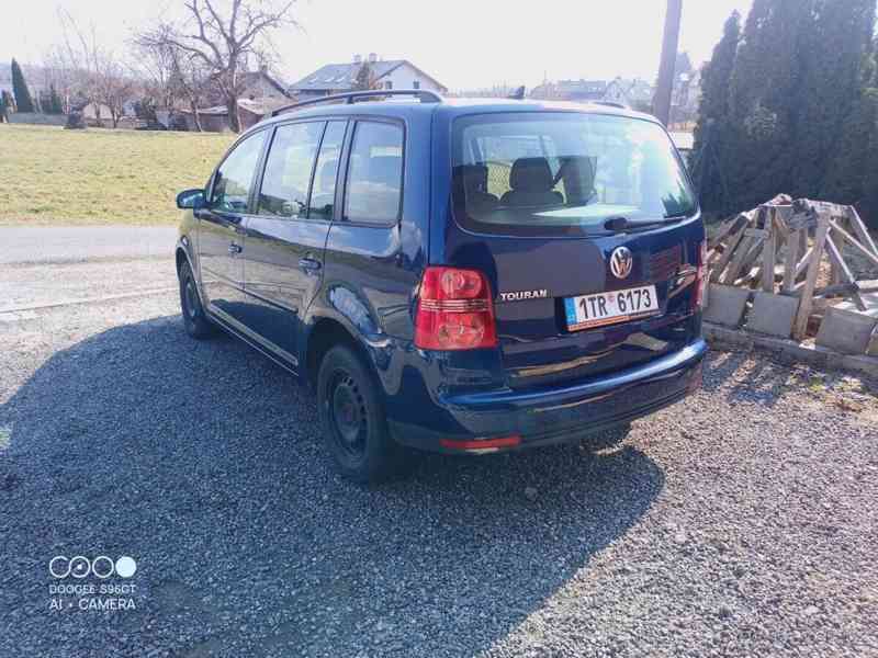 Volkswagen Touran 1,9   TDi - foto 2