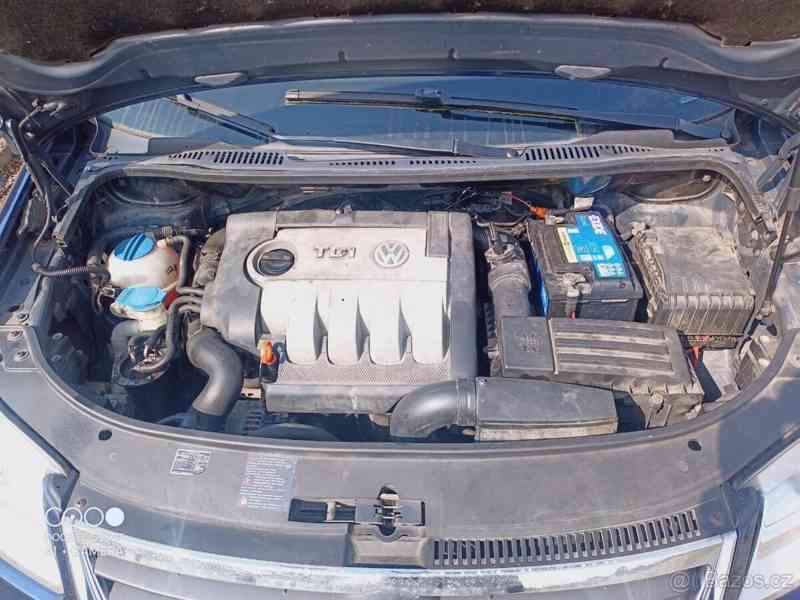 Volkswagen Touran 1,9   TDi - foto 6