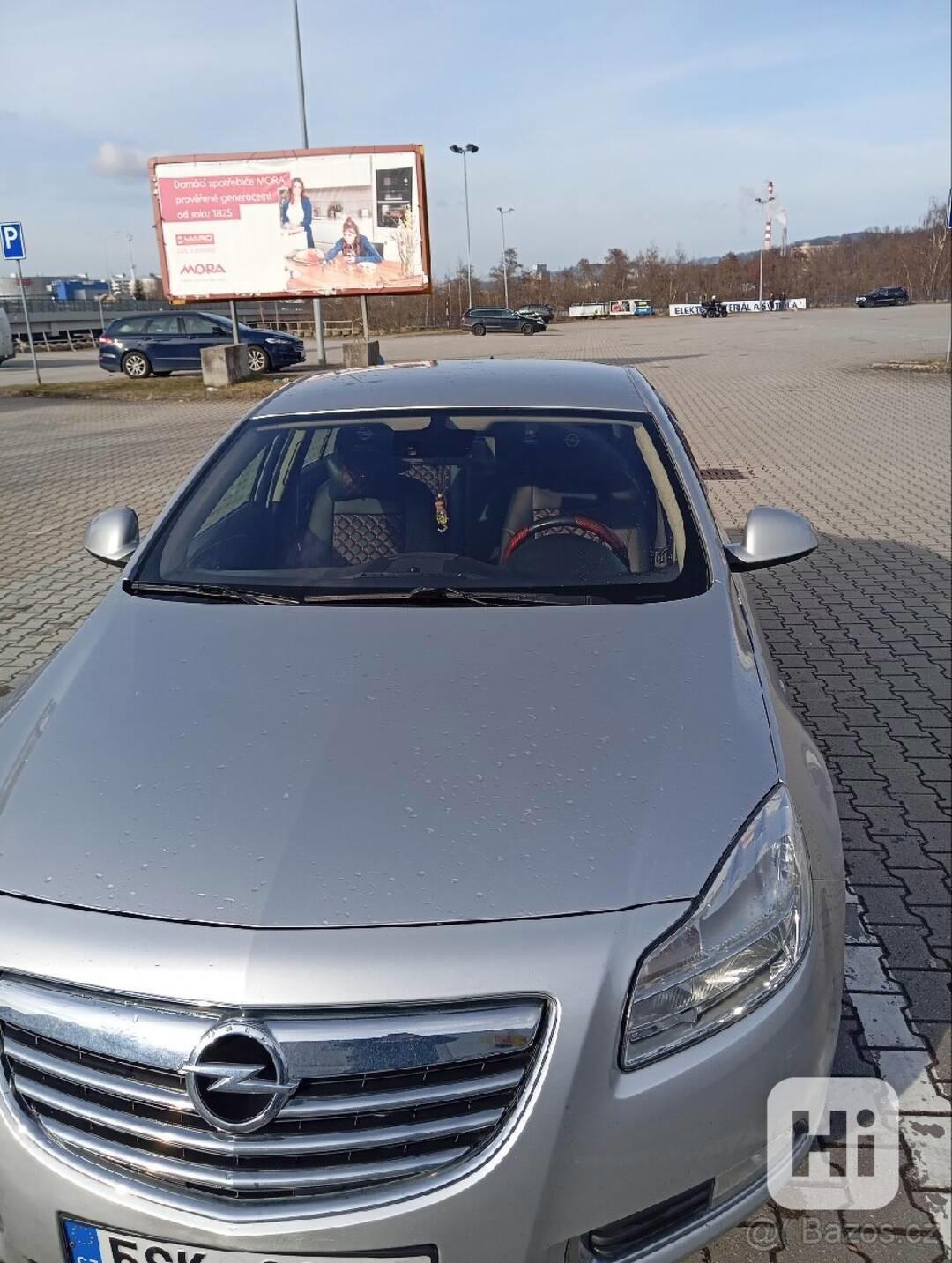 Opel Insignia  - foto 1