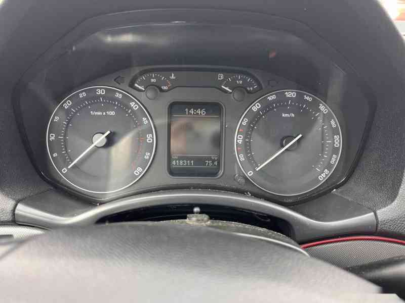 Octavia 2 tdi dsg 103kw elegance - foto 11