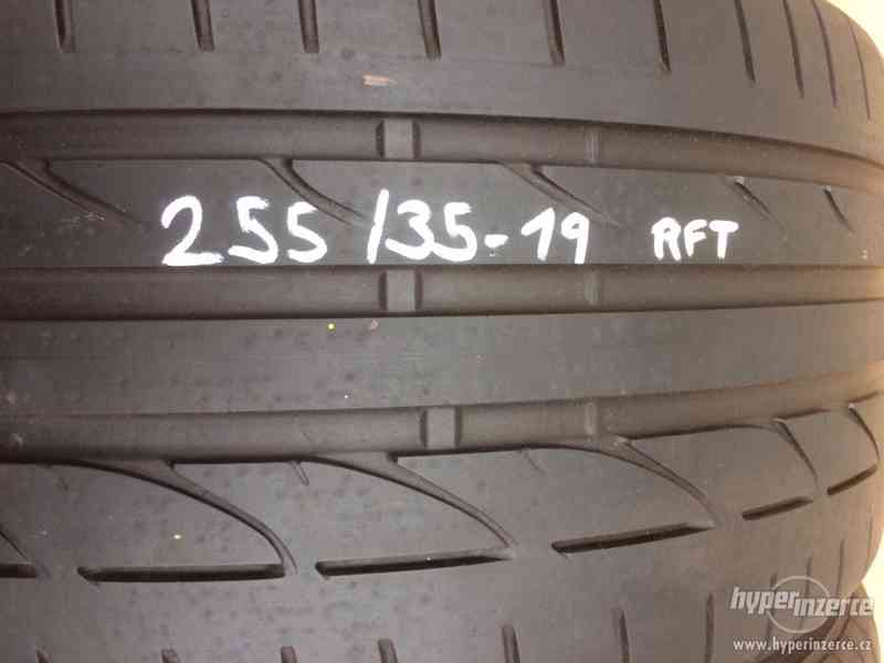 2x letní pneu 255/35-19 bridgestone runflat - foto 2