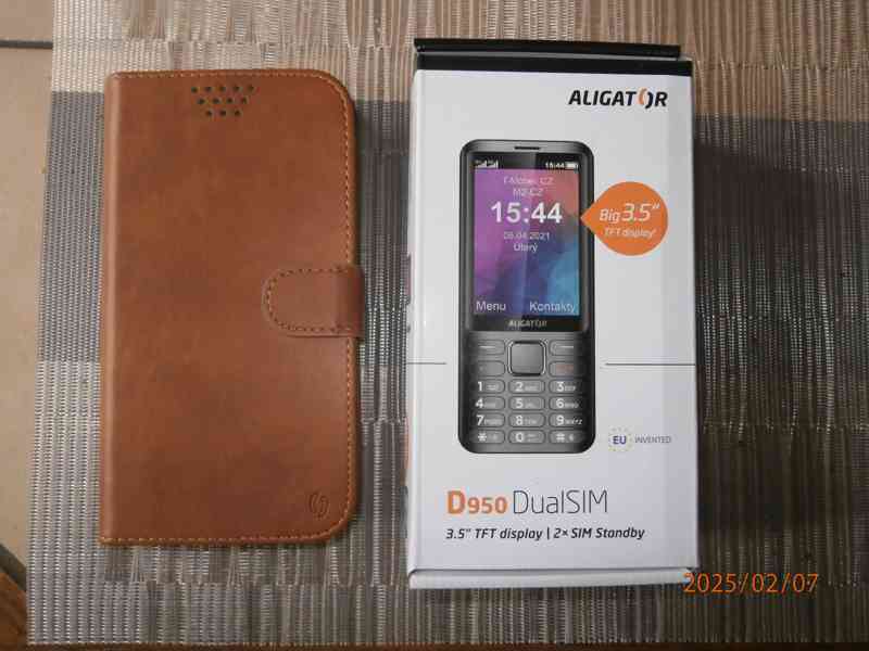 tlačítkový mobilní telefon - foto 2