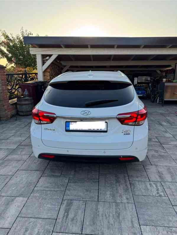 Hyundai i40 1,7   D - foto 4