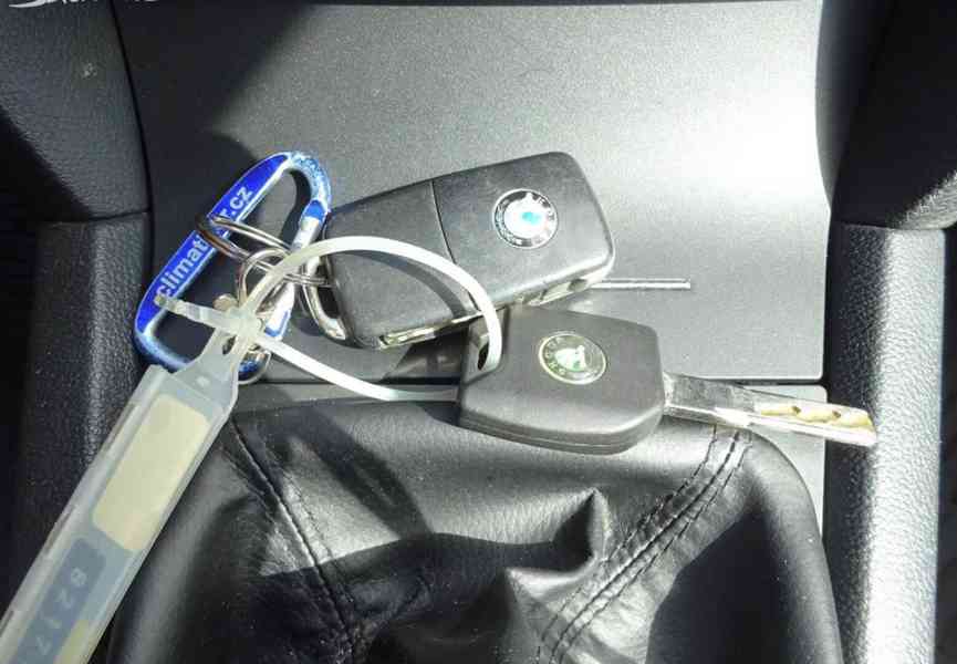 Škoda Octavia 1.9 TDI r.v.2008 (77 kw) klima ČR stk:4/2028 - foto 14