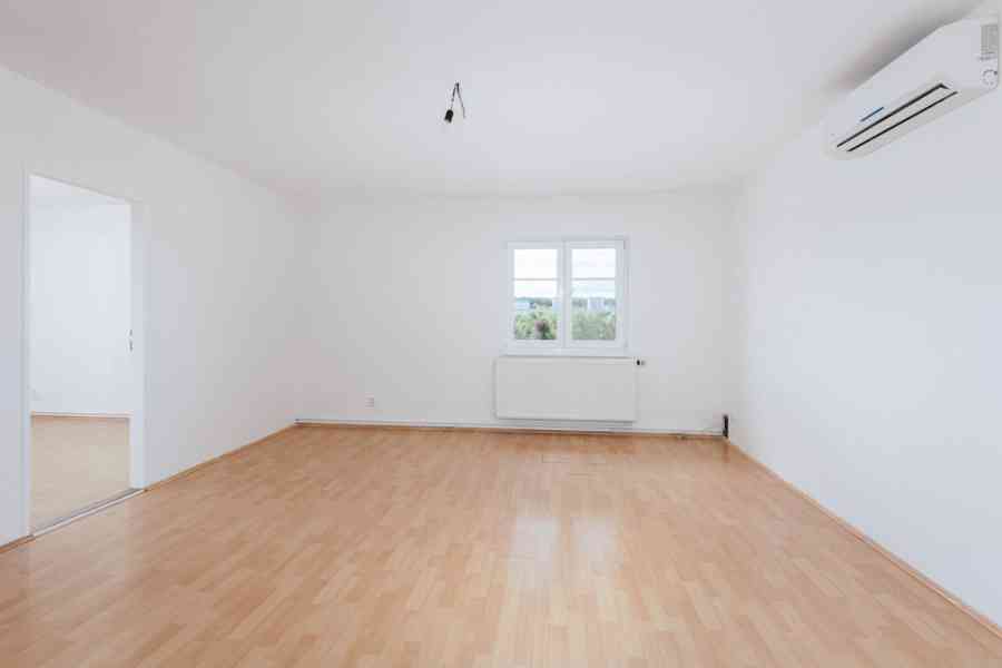 Prodej bytu 4+1, plocha 99,6 m2,  3. NP,  Praha 10 Hostivař - foto 10