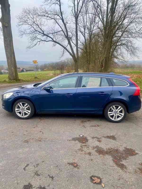 Volvo V60 2,0 D4 163 SUMMUM Auto  D3 120kw, 5ti Válec, Autom - foto 14