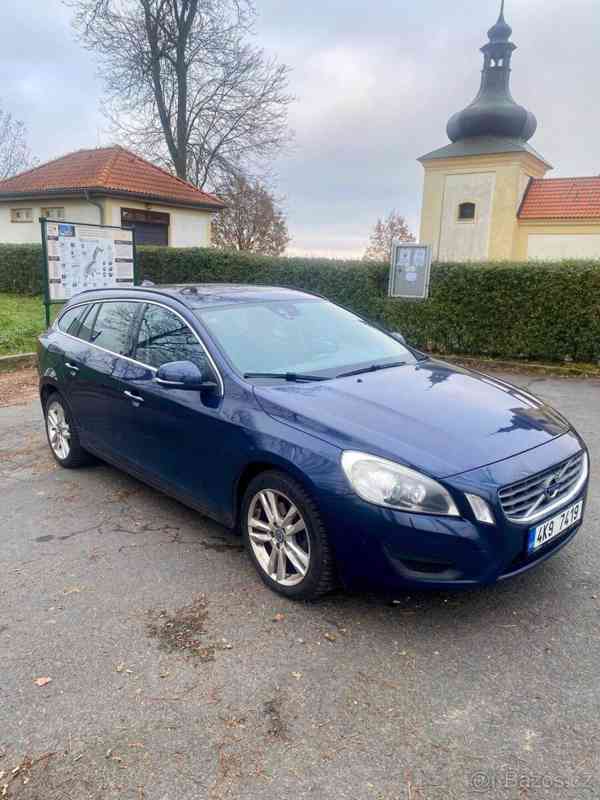 Volvo V60 2,0 D4 163 SUMMUM Auto  D3 120kw, 5ti Válec, Autom - foto 3