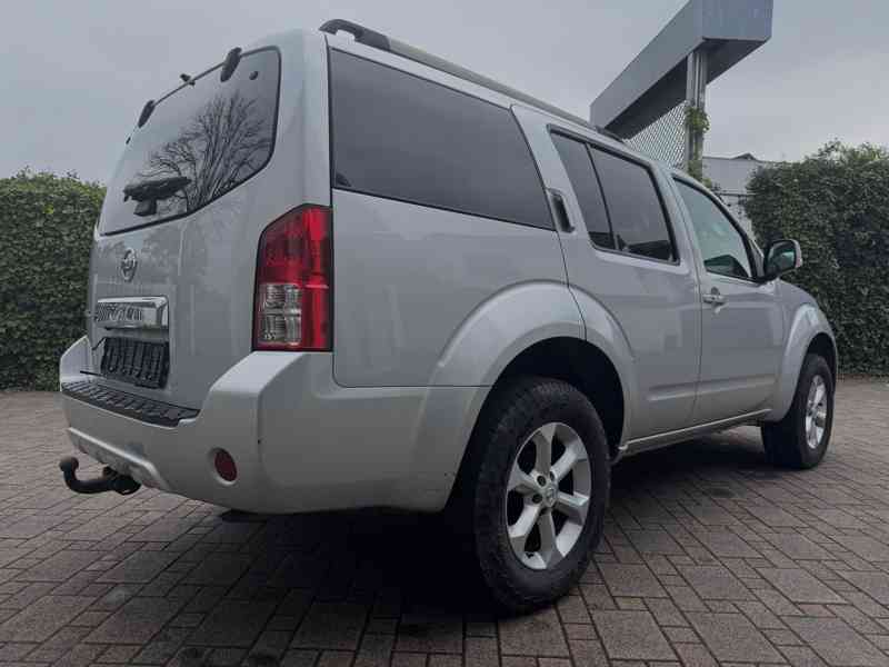 Nissan Pathfinder 2.5 dCi Platinum Aut. 140kw - foto 9