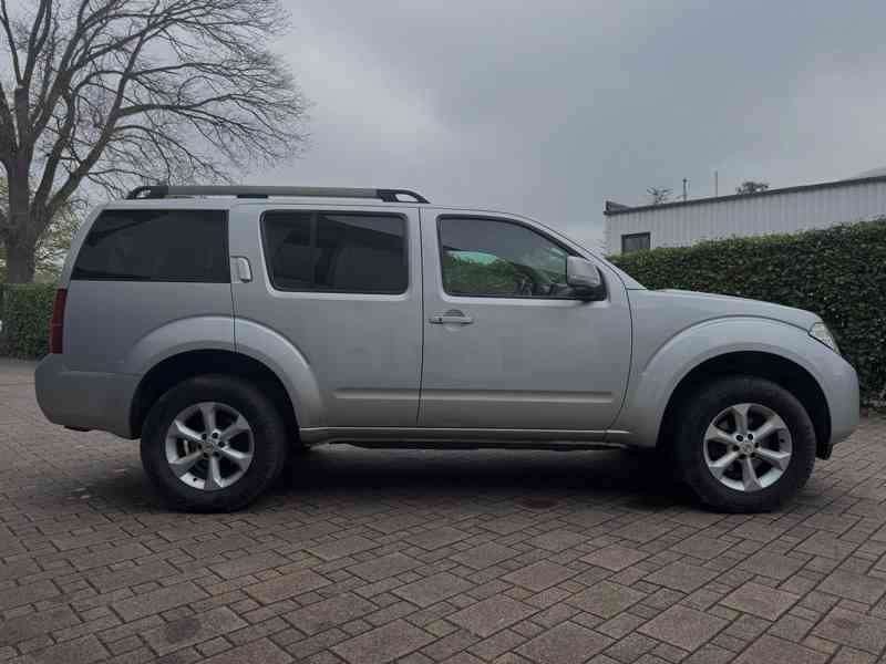 Nissan Pathfinder 2.5 dCi Platinum Aut. 140kw - foto 13