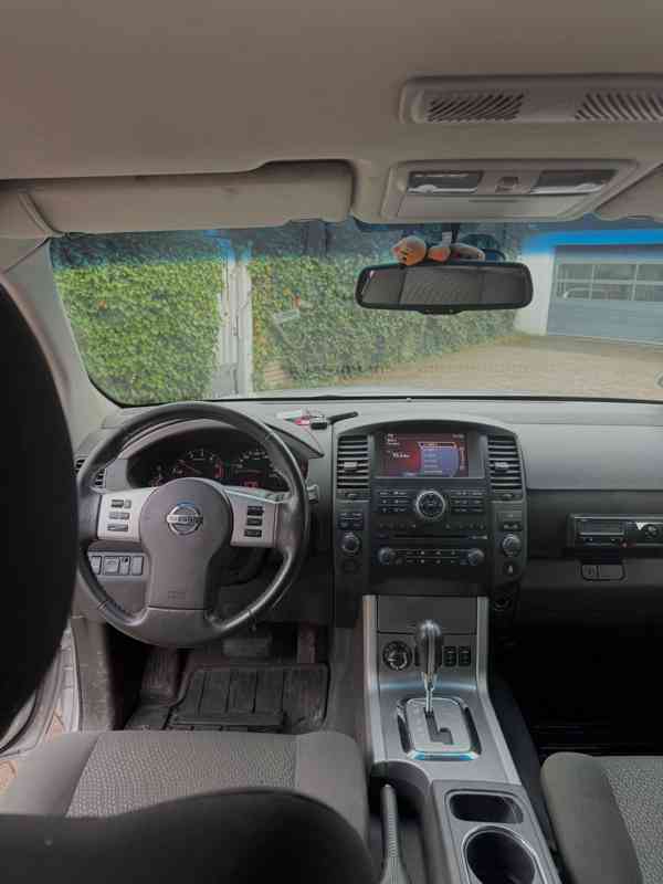 Nissan Pathfinder 2.5 dCi Platinum Aut. 140kw - foto 3