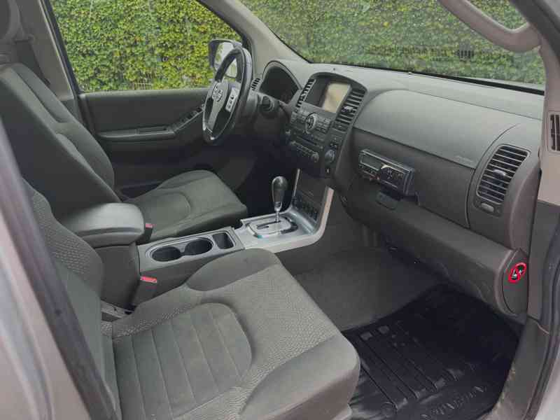 Nissan Pathfinder 2.5 dCi Platinum Aut. 140kw - foto 8