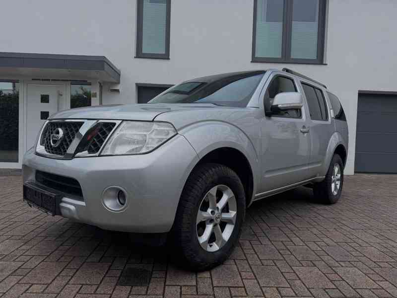 Nissan Pathfinder 2.5 dCi Platinum Aut. 140kw - foto 1
