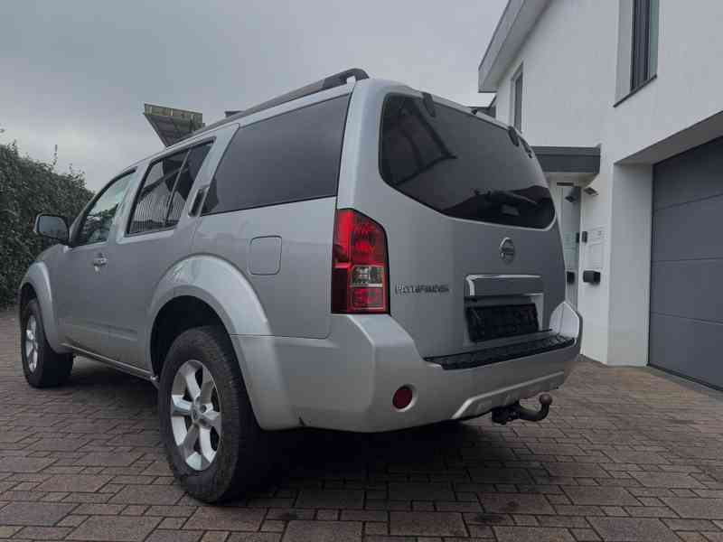Nissan Pathfinder 2.5 dCi Platinum Aut. 140kw - foto 14