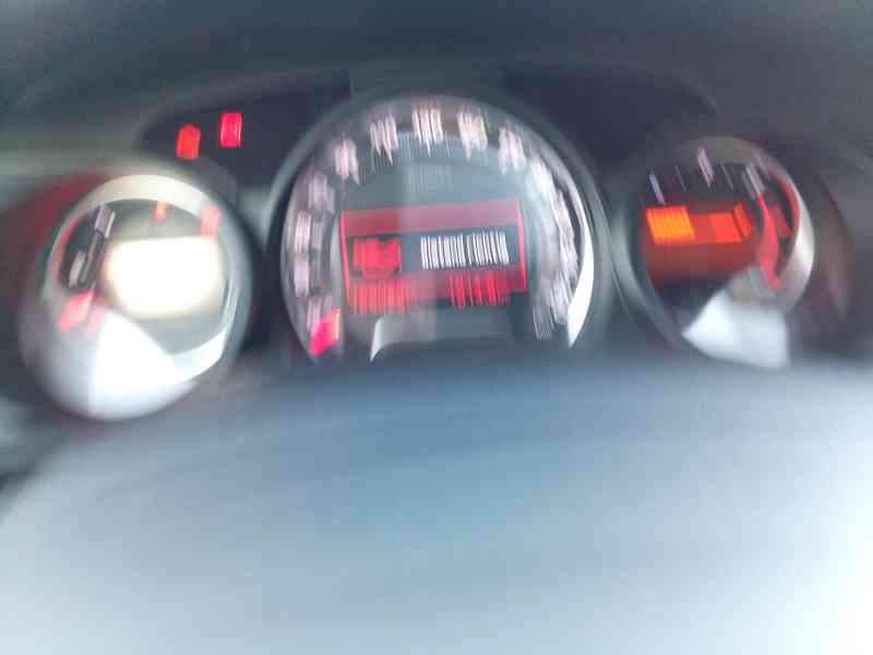 Prodám Citroen C5 1.6 HDI,  - foto 7