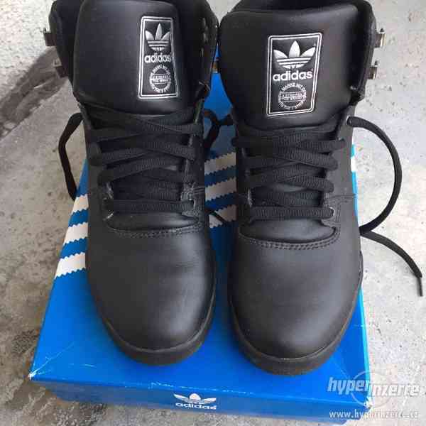 Adidas Originals zimní boty černé - 9 US - foto 4