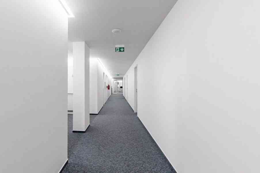 Kancelářský prostor k pronájmu, 220 m2, s parkováním v novostavbě v ulici Jankovcova, Holešovice, Pr - foto 16