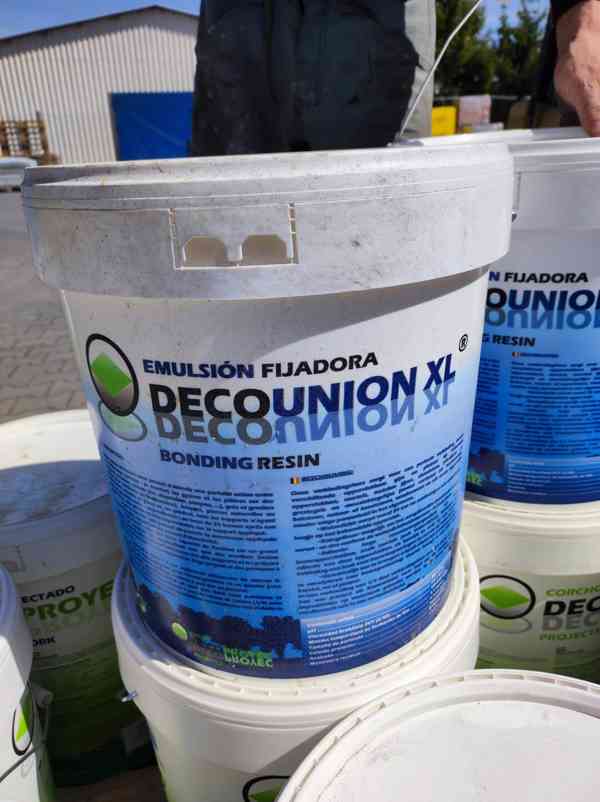 Stříkaná korková fasáda DECOPROYEC - foto 6