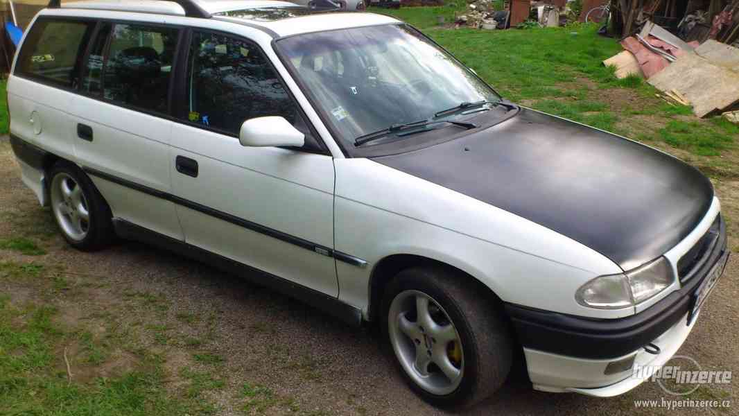 Opel astra 1.6 combi rok 1998 - foto 3