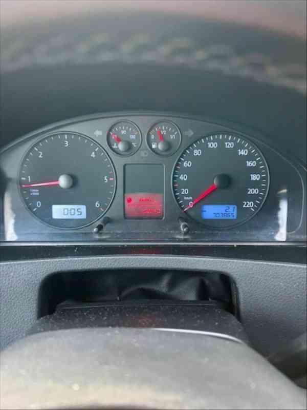 Volkswagen Caravelle 2,5   Long TDI r.v. 2004 - foto 8