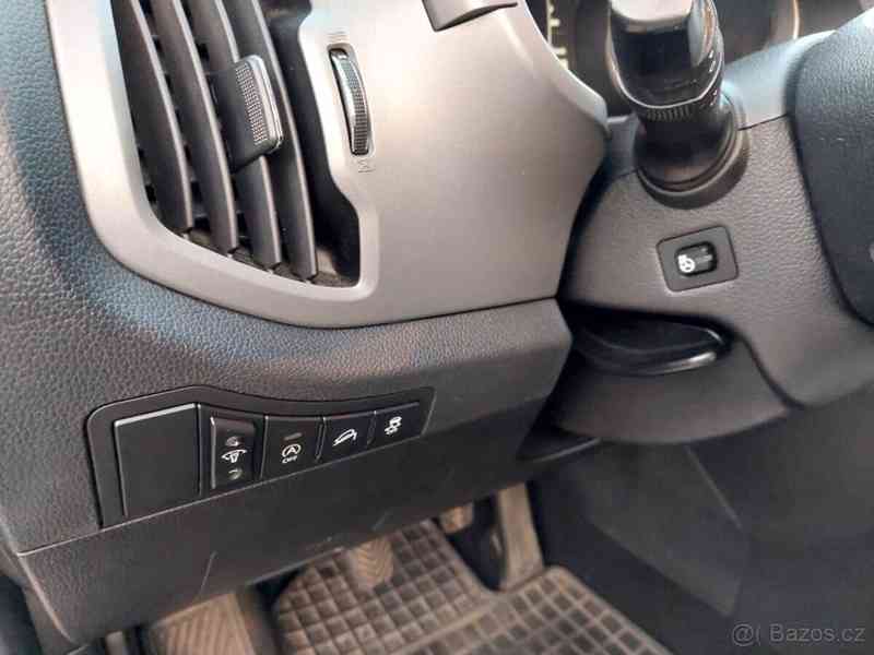 Kia Sportage 1,7   CRDI 85kW - foto 15
