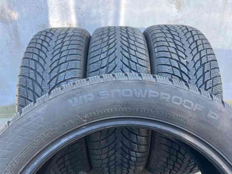205/55R17 WR SNOWPROOF P 95V XL zimní pneu 8mm - foto 10
