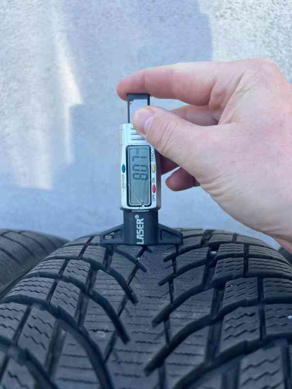 205/55R17 WR SNOWPROOF P 95V XL zimní pneu 8mm - foto 5