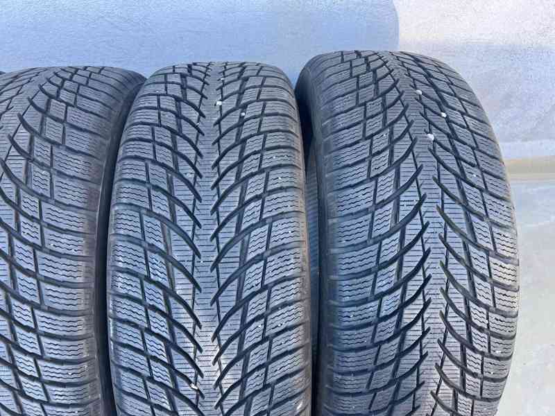 205/55R17 WR SNOWPROOF P 95V XL zimní pneu 8mm - foto 3