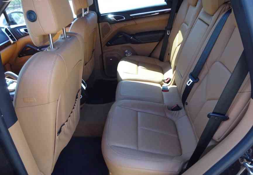 Porsche Cayenne S 4.2D r.v.2016 2.Maj.Nové v ČR (281 kw) - foto 16