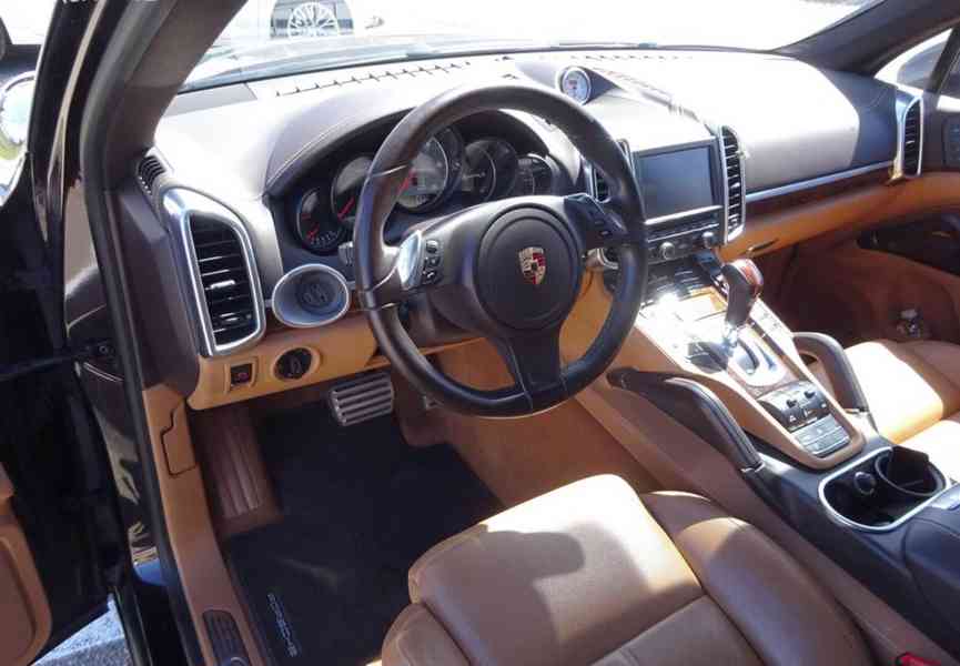Porsche Cayenne S 4.2D r.v.2016 2.Maj.Nové v ČR (281 kw) - foto 5
