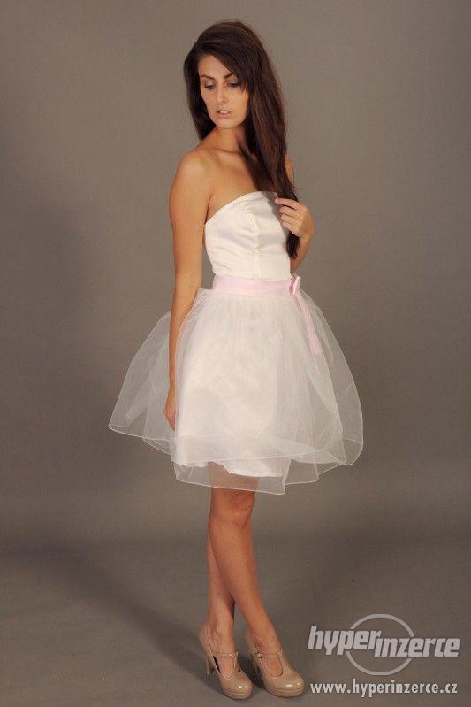 Prodám NOVÉ krátké bílé společenské šaty E021 - foto 1