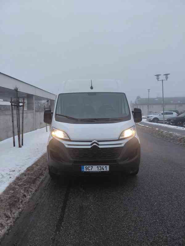 K zapůjčení malá dodávka Citroen L2H2