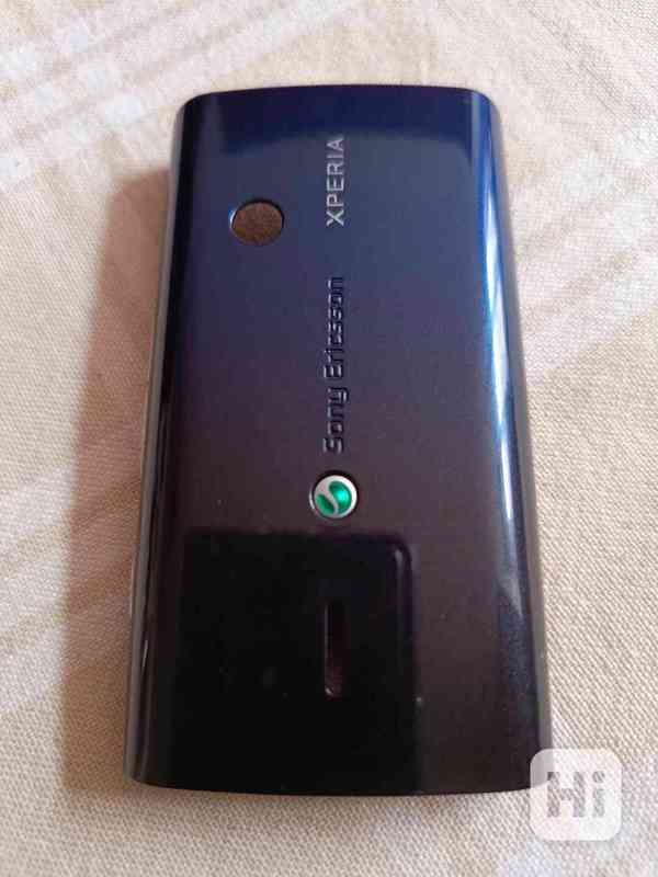 Zadní kryt k telefonu Nokia Xperia X8 E15i - zdarma - foto 1