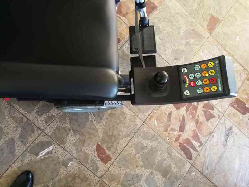 Invalidní vozík Puma Beatle elektrický - foto 4