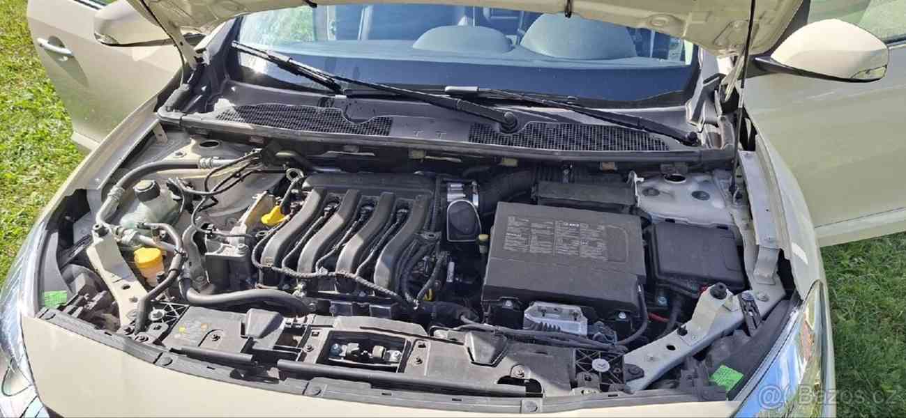 Renault Fluence 1,6 - foto 6