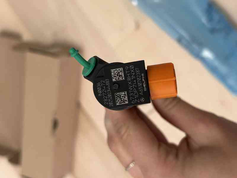 Prodám vstřiky s označením: A6510702387, 2827247 - foto 3