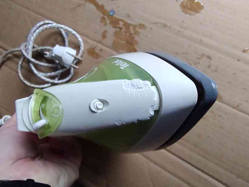 Žehlička napařovací, Tefal, FV 2215 E0/90 – 4107R - foto 9
