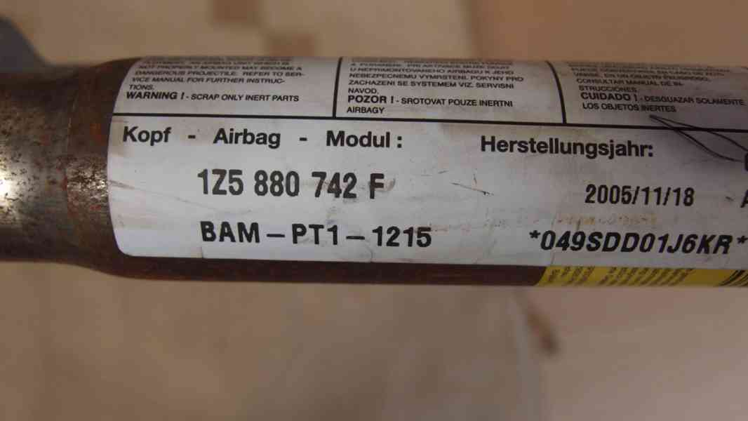 Palubní deska, airbagová sada, pásy Škoda Octavia II - foto 13