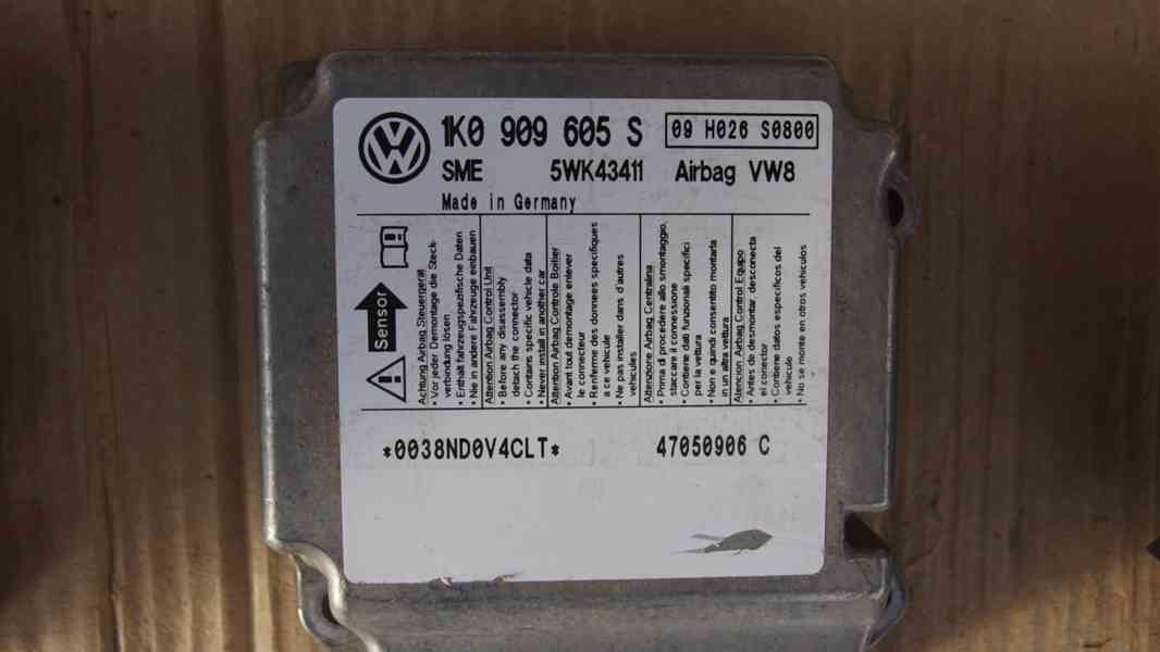 Palubní deska, airbagová sada, pásy Škoda Octavia II - foto 11